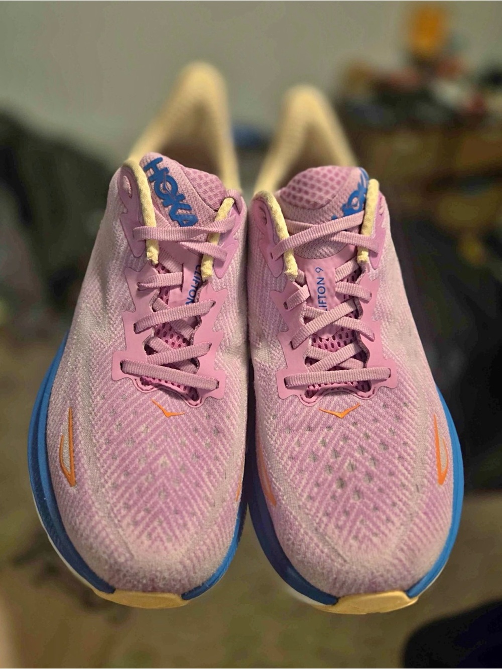 Hoka Women's Clifton 9 size 9